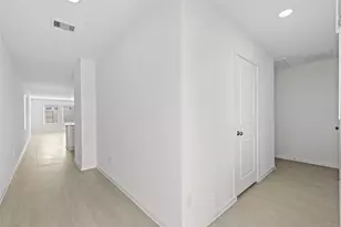 214 Farray Forest Ln, Magnolia, TX 77354 - Photo 4