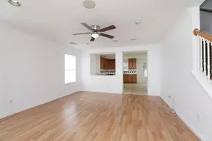 11707 Madison Oak St, Houston, TX 77038 - Photo 4