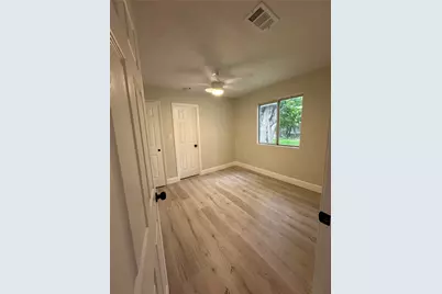 820 Bennington Street #B, Houston, TX 77022 - Photo 4