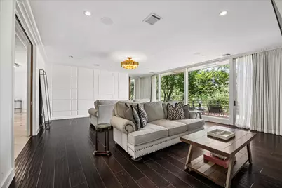 210 Pine Hollow Lane, Houston, TX 77056 - Photo 4