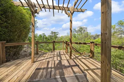 210 Pine Hollow Lane, Houston, TX 77056 - Photo 32