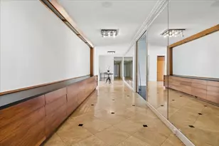 210 Pine Hollow Ln, Houston, TX 77056 - Photo 12