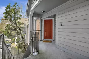 2401 Sycamore Ave, Huntsville, TX 77340 - Photo 2