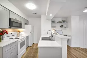 2401 Sycamore Ave, Huntsville, TX 77340 - Photo 14