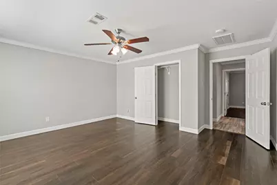 11403 Braewick Drive, Houston, TX 77035 - Photo 10