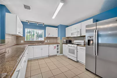7002 Leader Street, Houston, TX 77074 - Photo 16