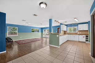 7002 Leader St, Houston, TX 77074 - Photo 10