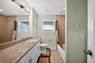 7002 Leader St, Houston, TX 77074 - Photo 32