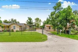 7219 Gainesville St, Houston, TX 77020 - Photo 1