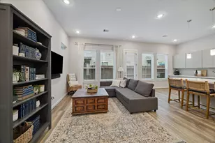 606 Thornton Rd, Houston, TX 77018 - Photo 2
