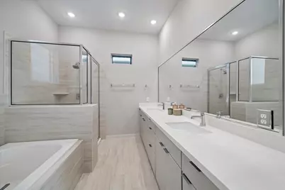 606 Thornton Road #D, Houston, TX 77018 - Photo 8