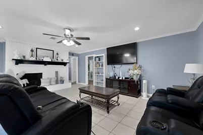 2022 Willow Wisp Drive, Seabrook, TX 77586 - Photo 10