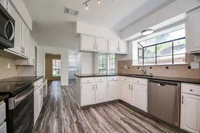 3934 Forest Village Drive, Houston, TX 77339 - Photo 14