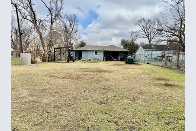 4511 Majestic Street, Houston, TX 77026 - Photo 2