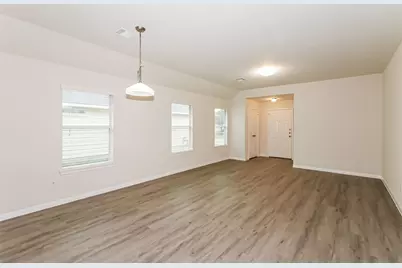 5627 Plantation Forest Drive, Katy, TX 77449 - Photo 4
