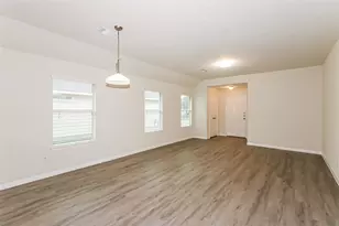 5627 Plantation Forest Dr, Katy, TX 77449 - Photo 4