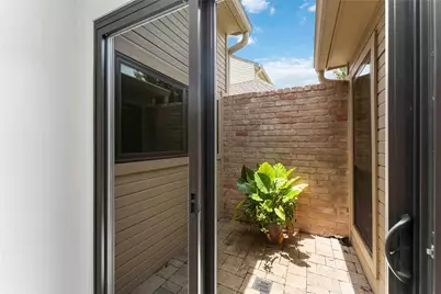 14147 Hillvale Drive, Houston, TX 77077 - Photo 28