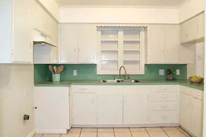 1013 Austin St, Jacksonville, TX 75766 - Photo 14