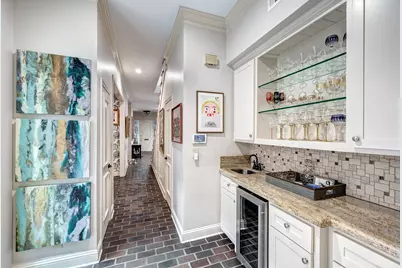 7625 Olympia Drive, Houston, TX 77063 - Photo 10