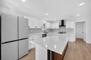 1407 Neptune Ln, Houston, TX 77062 - Photo 10