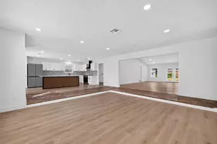1407 Neptune Ln, Houston, TX 77062 - Photo 6