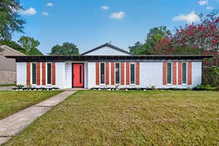 1407 Neptune Ln, Houston, TX 77062 - Photo 2