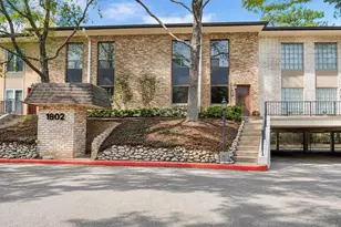 1802 Stoney Brook Dr, Houston, TX 77063 - Photo 1