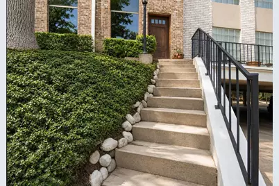 1802 Stoney Brook Drive #104, Houston, TX 77063 - Photo 2