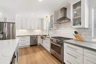 10022 Bordley Dr, Houston, TX 77042 - Photo 16