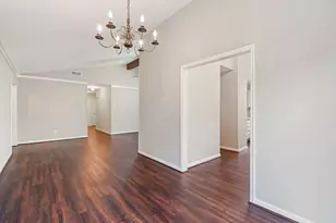 14923 Forest Lodge Ct, Houston, TX 77070 - Photo 10