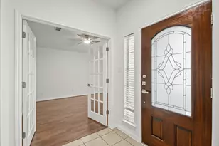 9410 Lakeway View Ln, Humble, TX 77396 - Photo 4