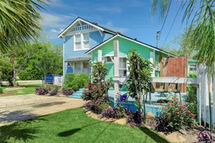 701 7th St, Kemah, TX 77565 - Photo 4