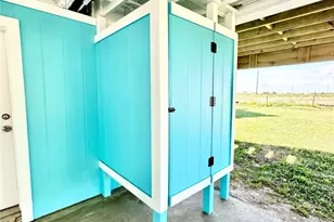 12908 John Reynolds Rd, Galveston, TX 77554 - Photo 36