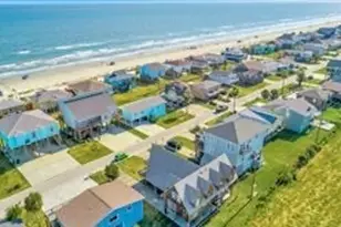 12908 John Reynolds Rd, Galveston, TX 77554 - Photo 46