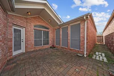 9901 Kemp Forest Drive, Houston, TX 77080 - Photo 24