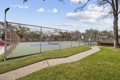 9901 Kemp Forest Drive, Houston, TX 77080 - Photo 30