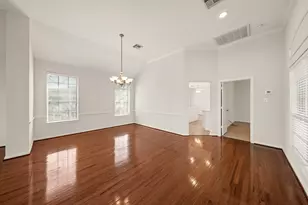 9901 Kemp Forest Dr, Houston, TX 77080 - Photo 8