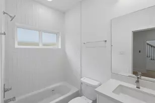 904 Kern St, Houston, TX 77009 - Photo 12