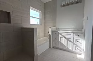 9427 Coffee St, Houston, TX 77033 - Photo 22