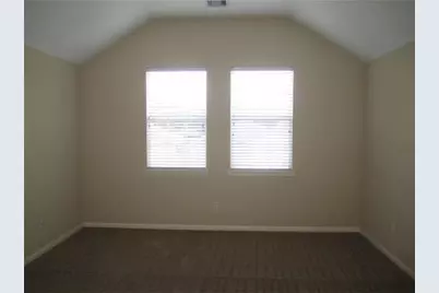 11711 Elizabeth Court, Pinehurst, TX 77362 - Photo 10