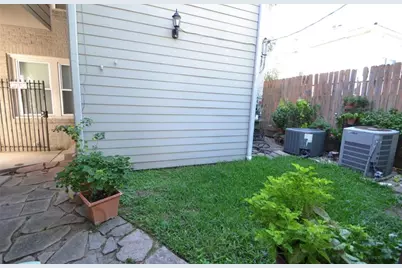 1505 McDuffie Street, Houston, TX 77019 - Photo 32