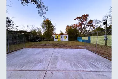 5123 E Crosstimbers Street, Houston, TX 77016 - Photo 2