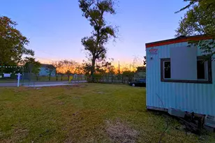 5123 E Crosstimbers St, Houston, TX 77016 - Photo 1