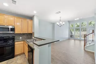 99 E Greenhill Terrace Pl, The Woodlands, TX 77382 - Photo 8