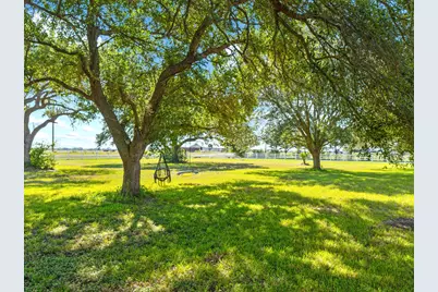 2613 State Highway 60 N, Bay City, TX 77414 - Photo 4