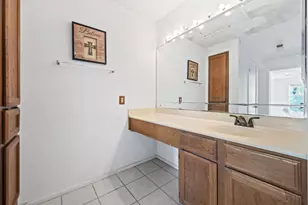 10555 Turtlewood Ct, Houston, TX 77072 - Photo 10