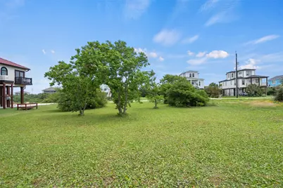 3902 El Lago Street, Galveston, TX 77554 - Photo 6