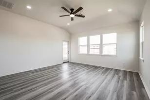 10411 Woodhill Spa Ln, Cleveland, TX 77327 - Photo 14