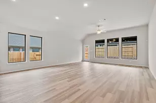 26067 Peacetree Ln, Montgomery, TX 77316 - Photo 10