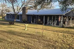 4450 Greenbriar Rd, Madisonville, TX 77864 - Photo 1